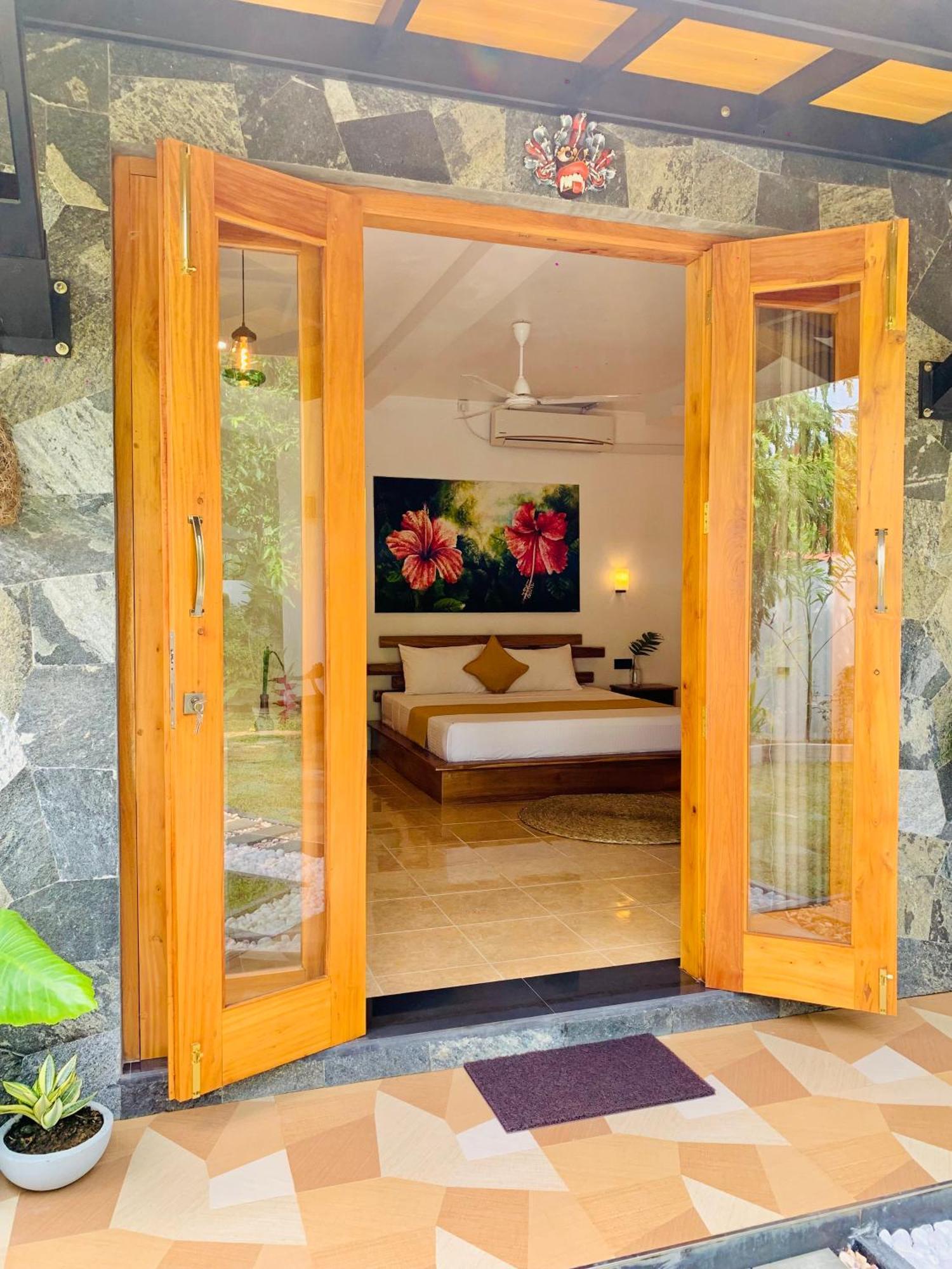 Breeze Bay Villa ディックウェラ エクステリア 写真