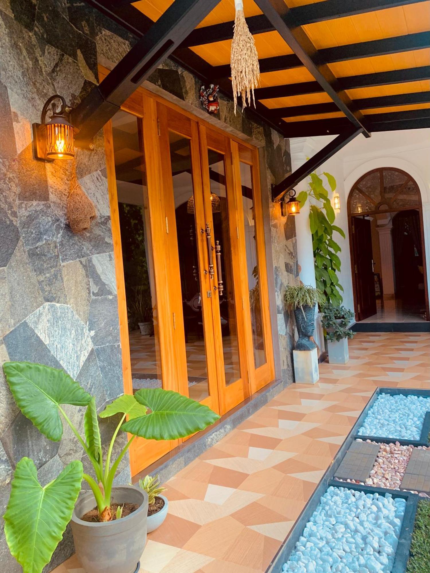 Breeze Bay Villa ディックウェラ エクステリア 写真